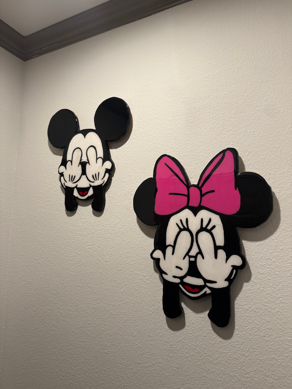 Minnie & Mickey Mouse