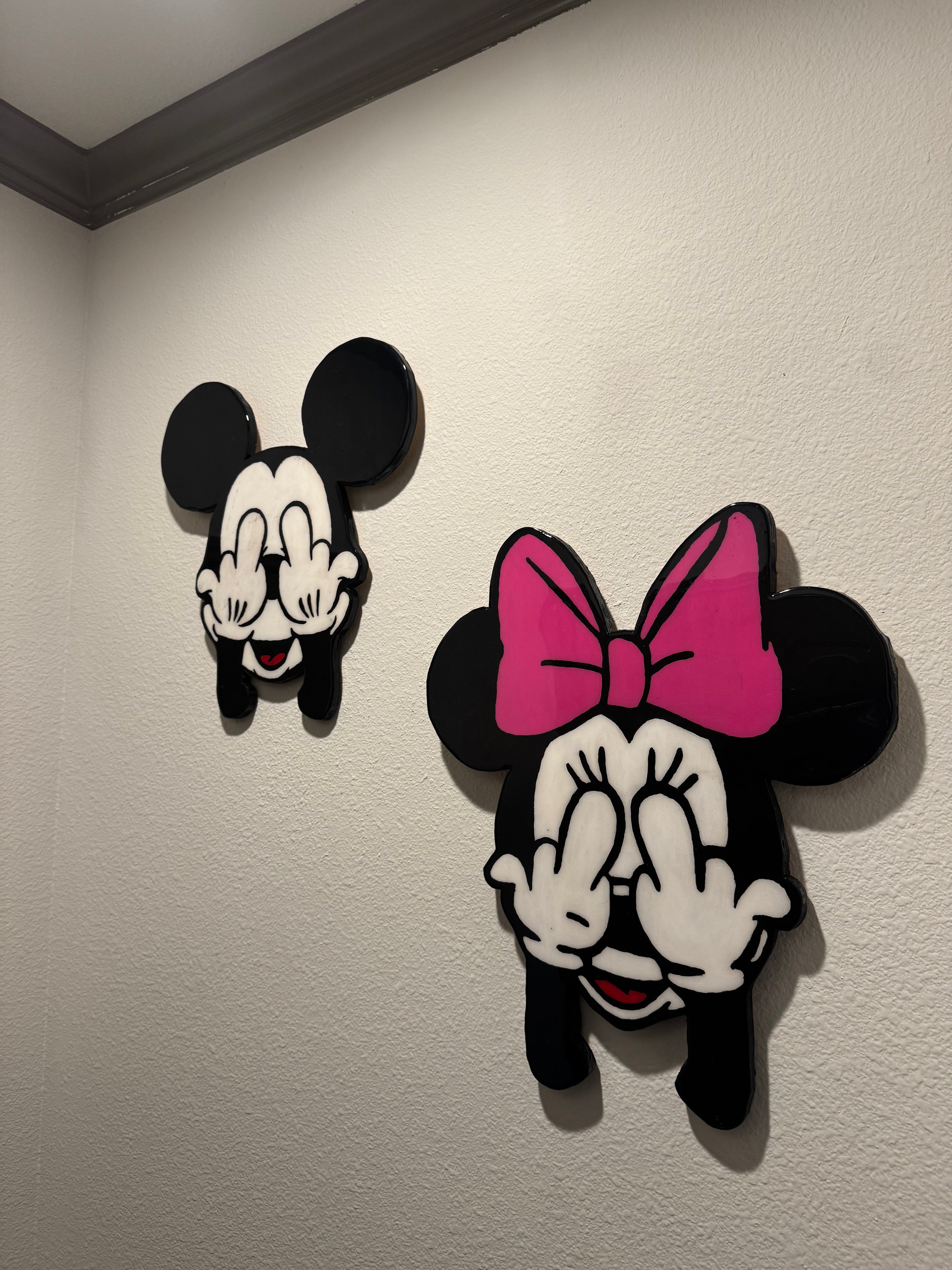 Minnie & Mickey Mouse
